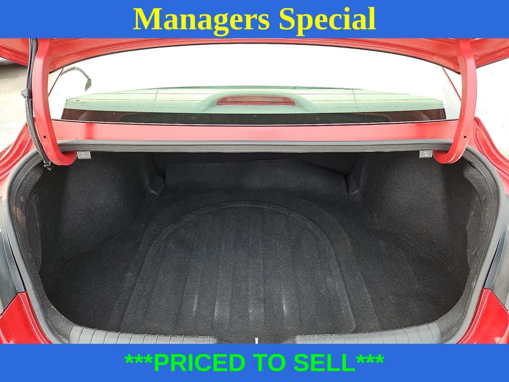 Used 2024 Hyundai Elantra SEL FWD image 29