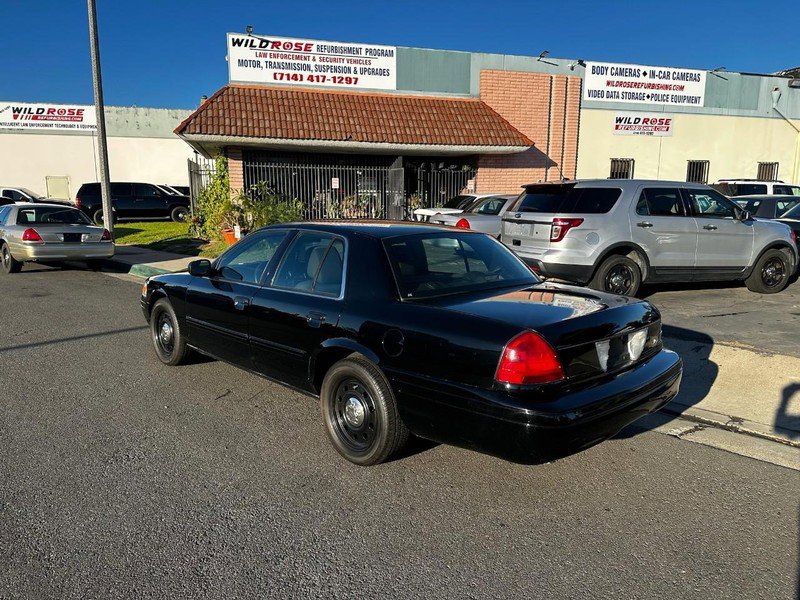 Used 2011 Ford Crown Victoria Police Interceptor w/ Base Police Prep Strobe Pkg image 1