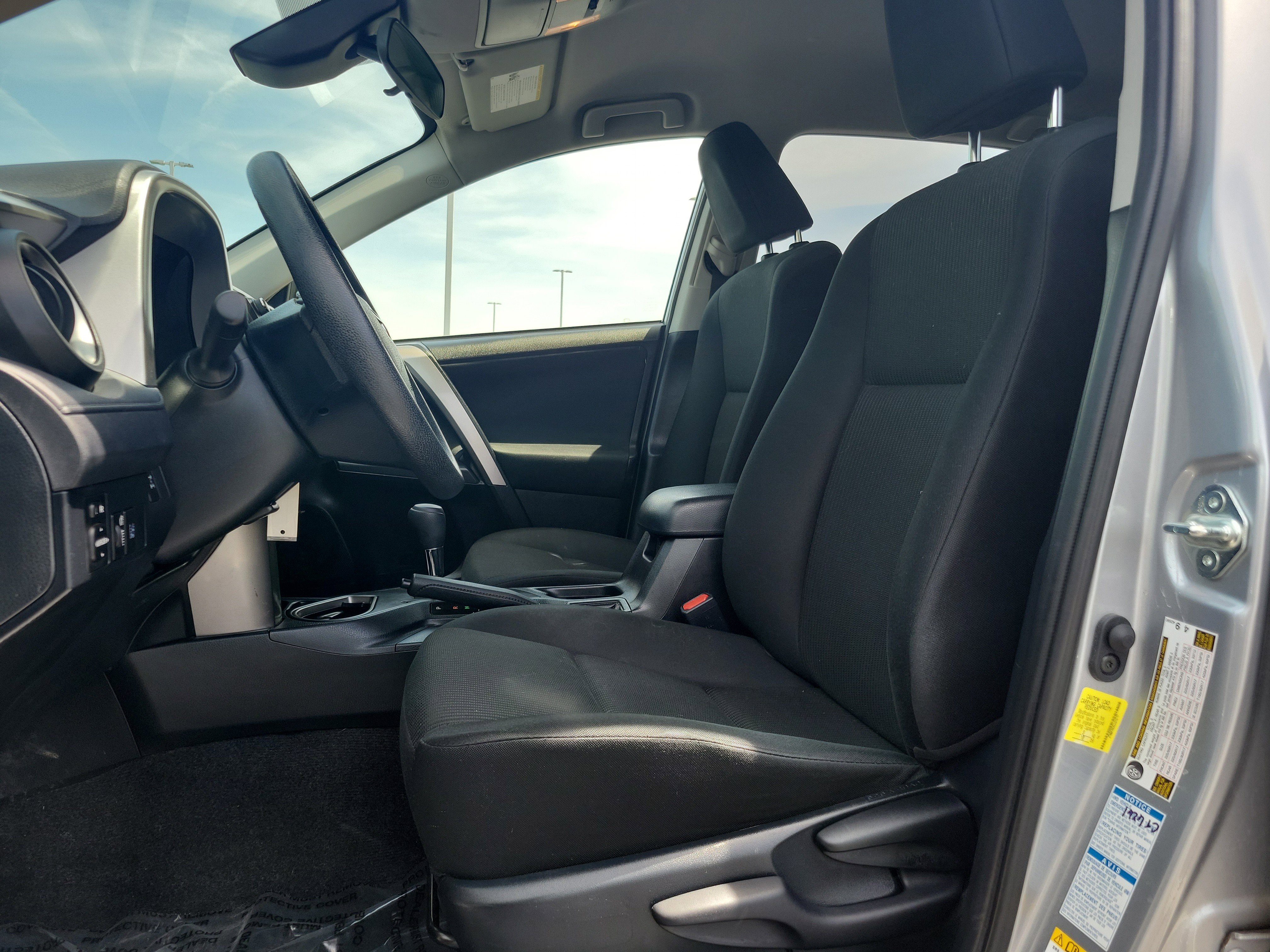 Certified 2018 Toyota RAV4 LE w/ All Weather Liner Package AWD/4WD image 17