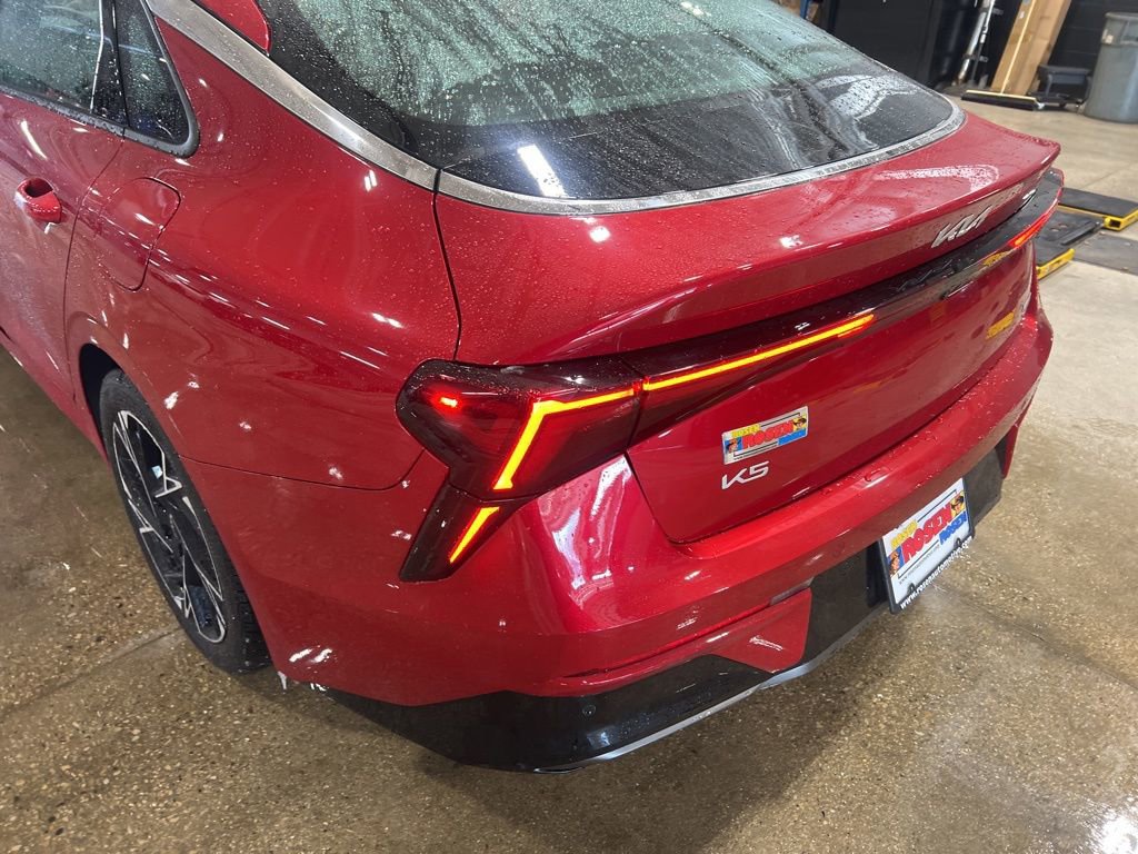 Certified 2025 Kia K5 GT-Line image 33