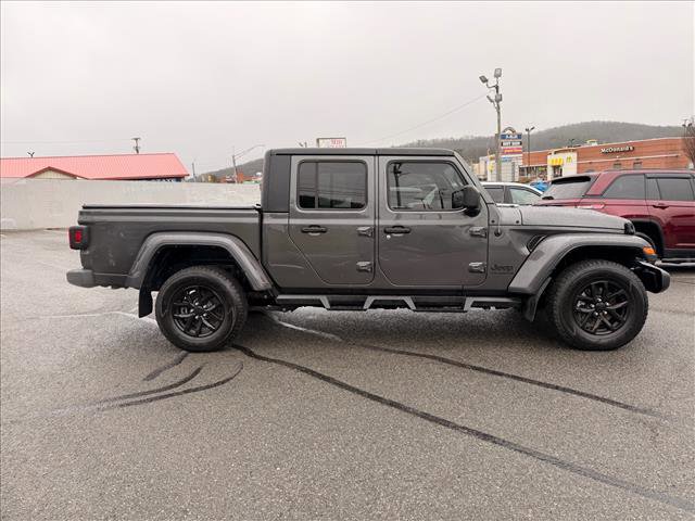 Used 2023 Jeep Gladiator Sport image 8