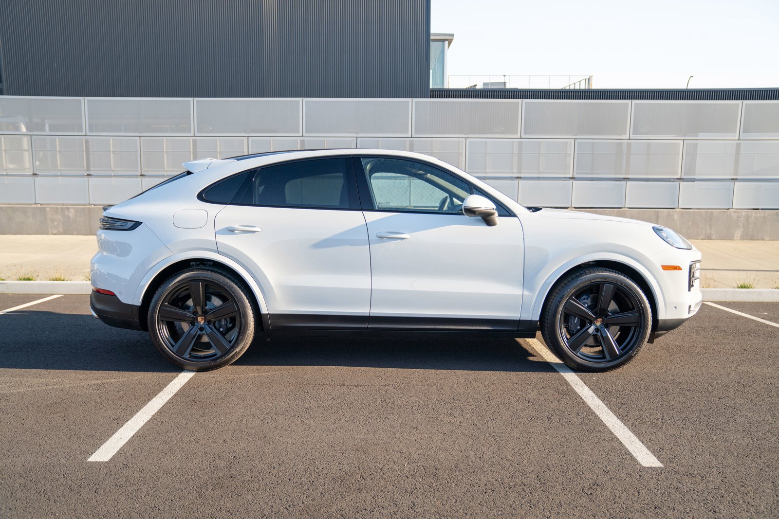 New 2026 Porsche Cayenne Coupe AWD/4WD image 8