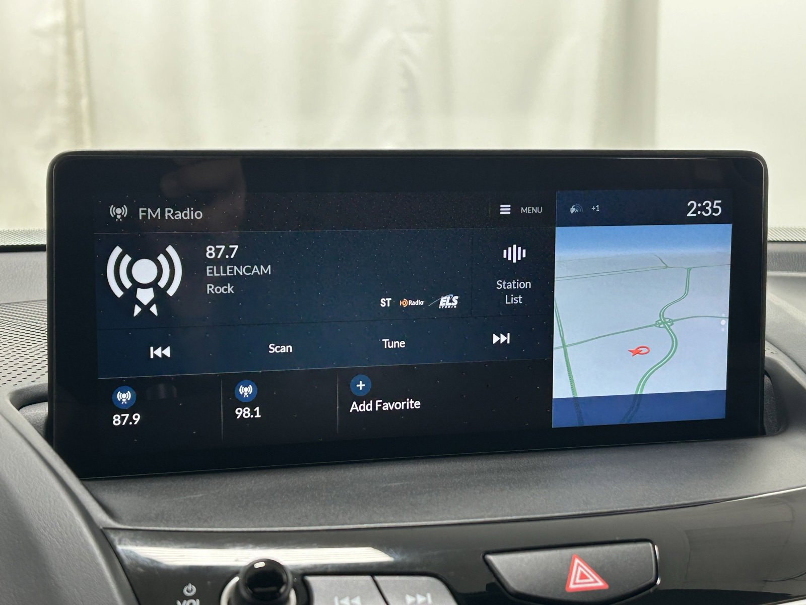 Used 2025 Acura RDX AWD w/ A-Spec & Advance Pkg image 18