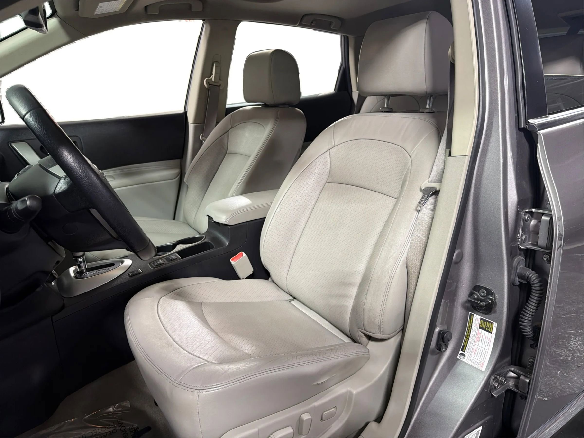 Used 2013 Nissan Rogue SL FWD image 5