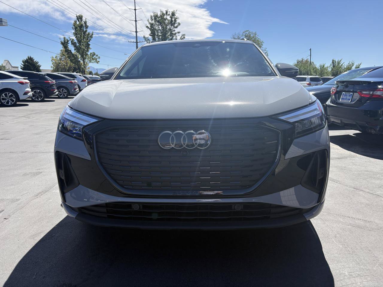 Used 2024 Audi Q4 e-tron Premium Plus w/ Premium Plus AWD/4WD image 2