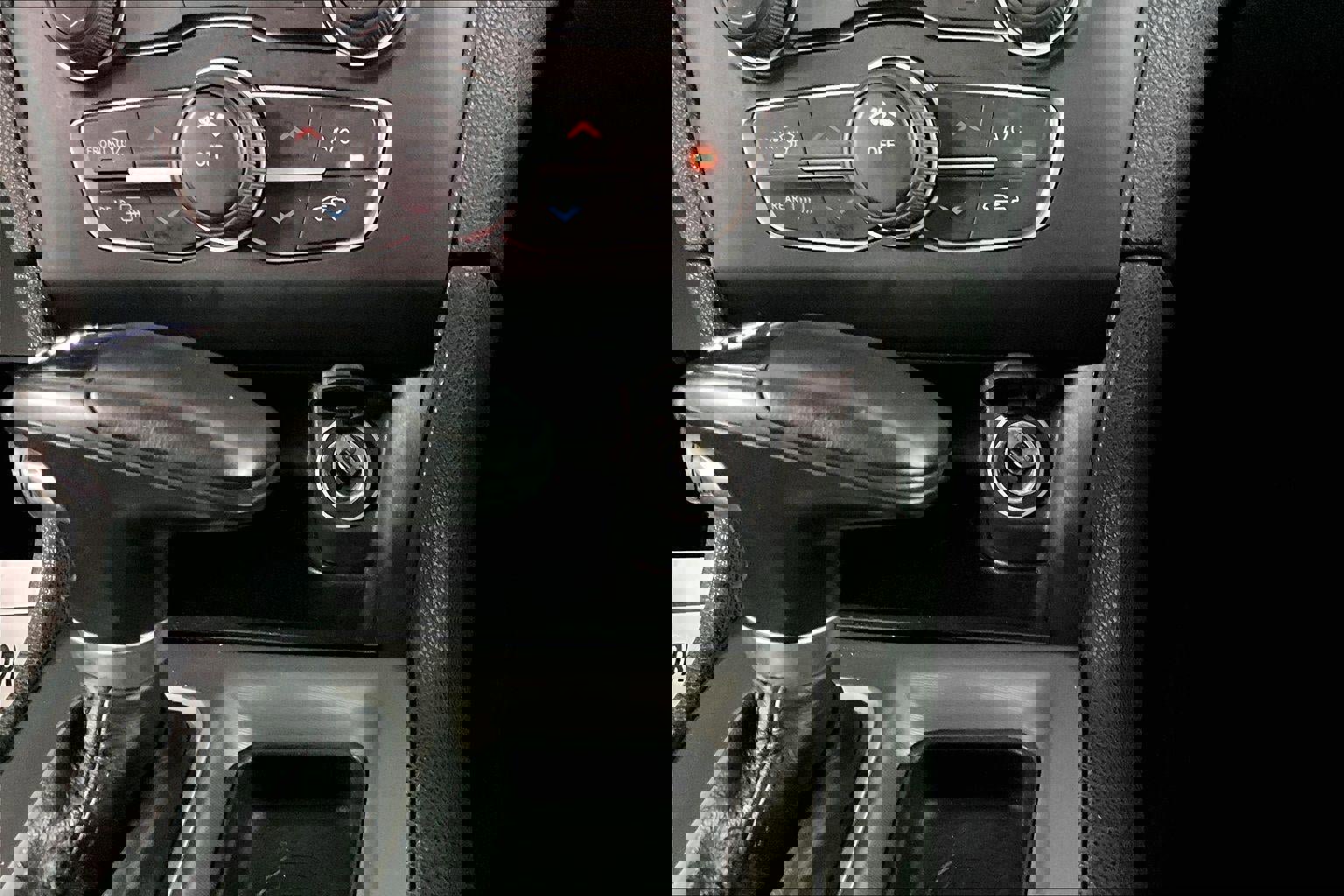 Used 2023 Dodge Charger SXT image 16