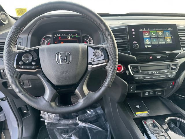 Used 2024 Honda Passport Black Edition image 12