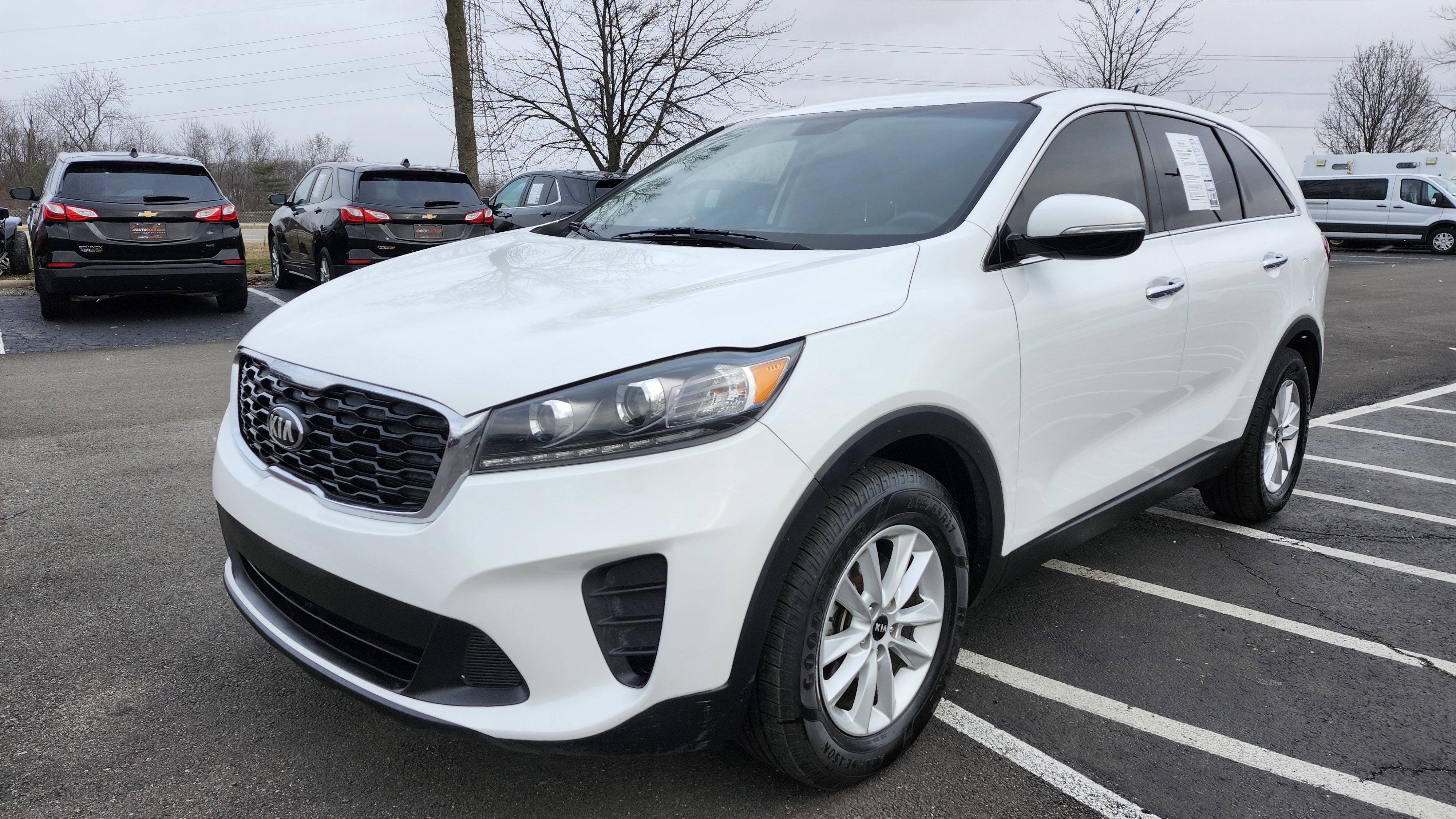 Used 2020 Kia Sorento LX image 11