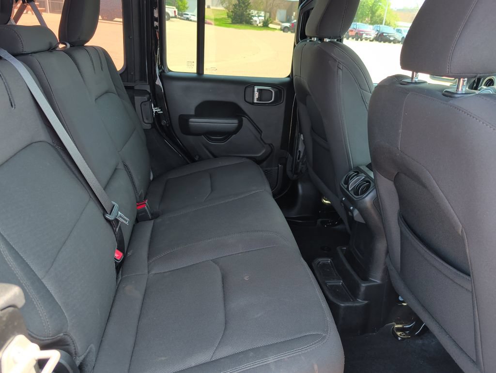 Used 2023 Jeep Wrangler Unlimited w/ Cold Weather Group AWD/4WD image 12