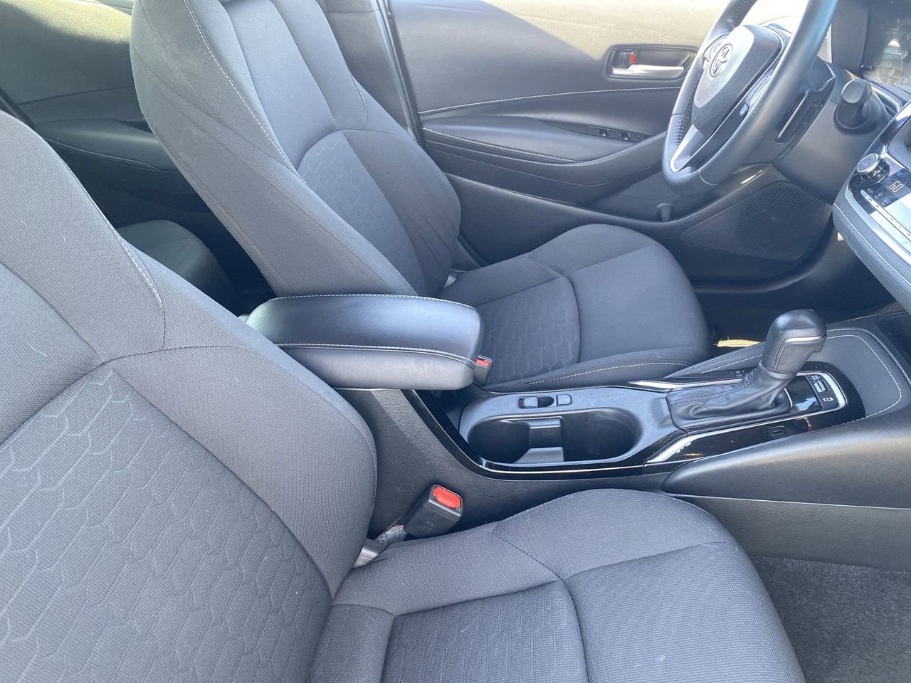 Used 2024 Toyota Corolla SE FWD image 11