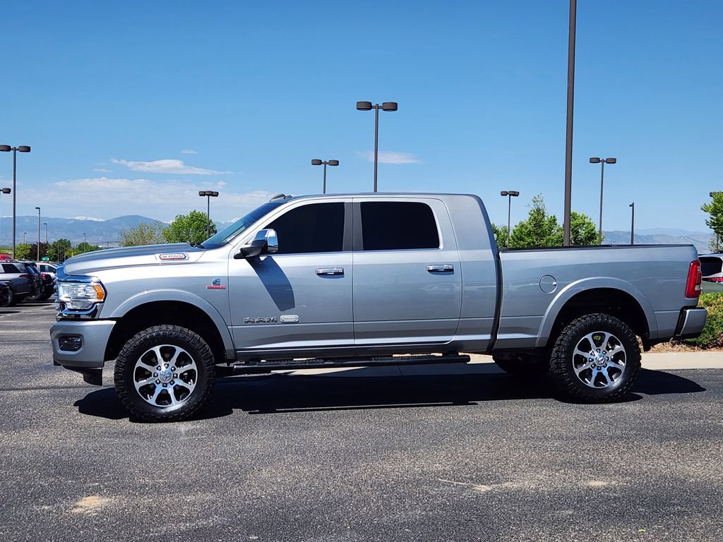 Used 2022 RAM 2500 Limited AWD/4WD image 2