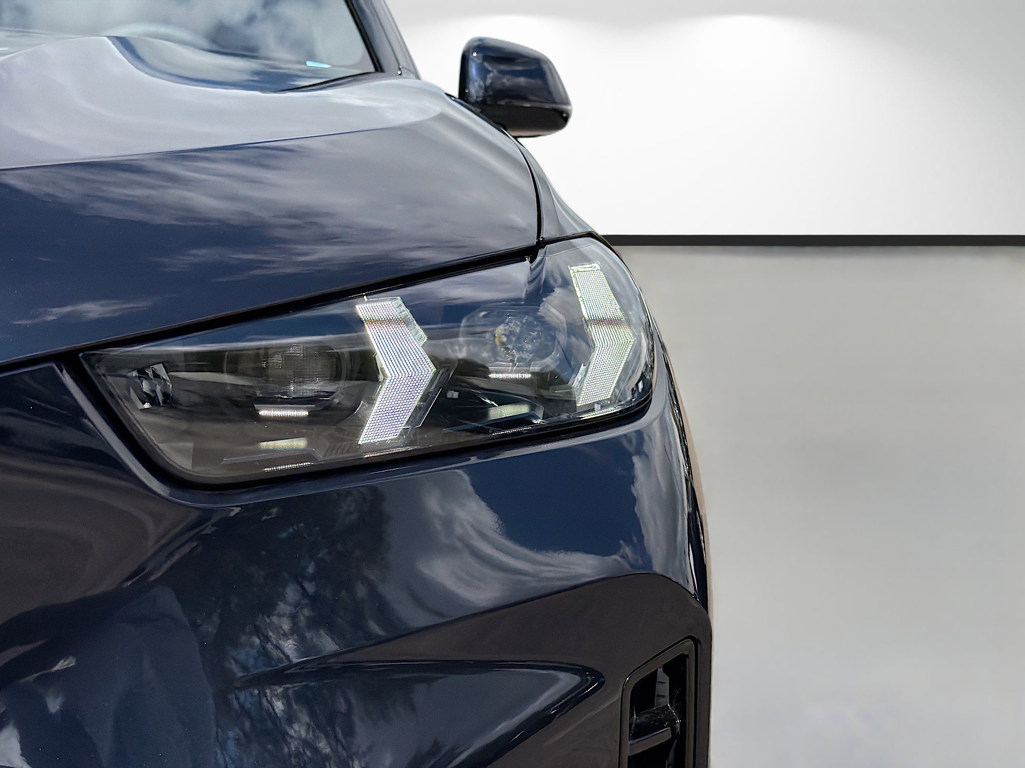 New 2026 BMW X5 xDrive50e w/ M Sport Package image 9