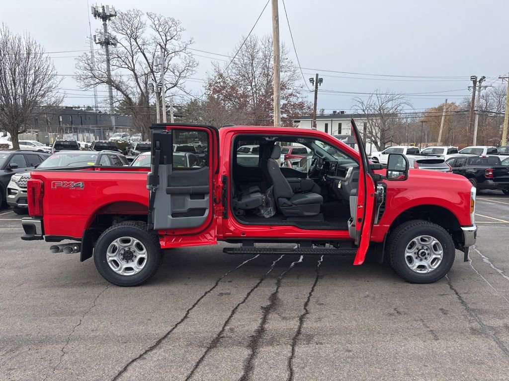 New 2026 Ford F250 XLT w/ FX4 Off-Road Package image 6