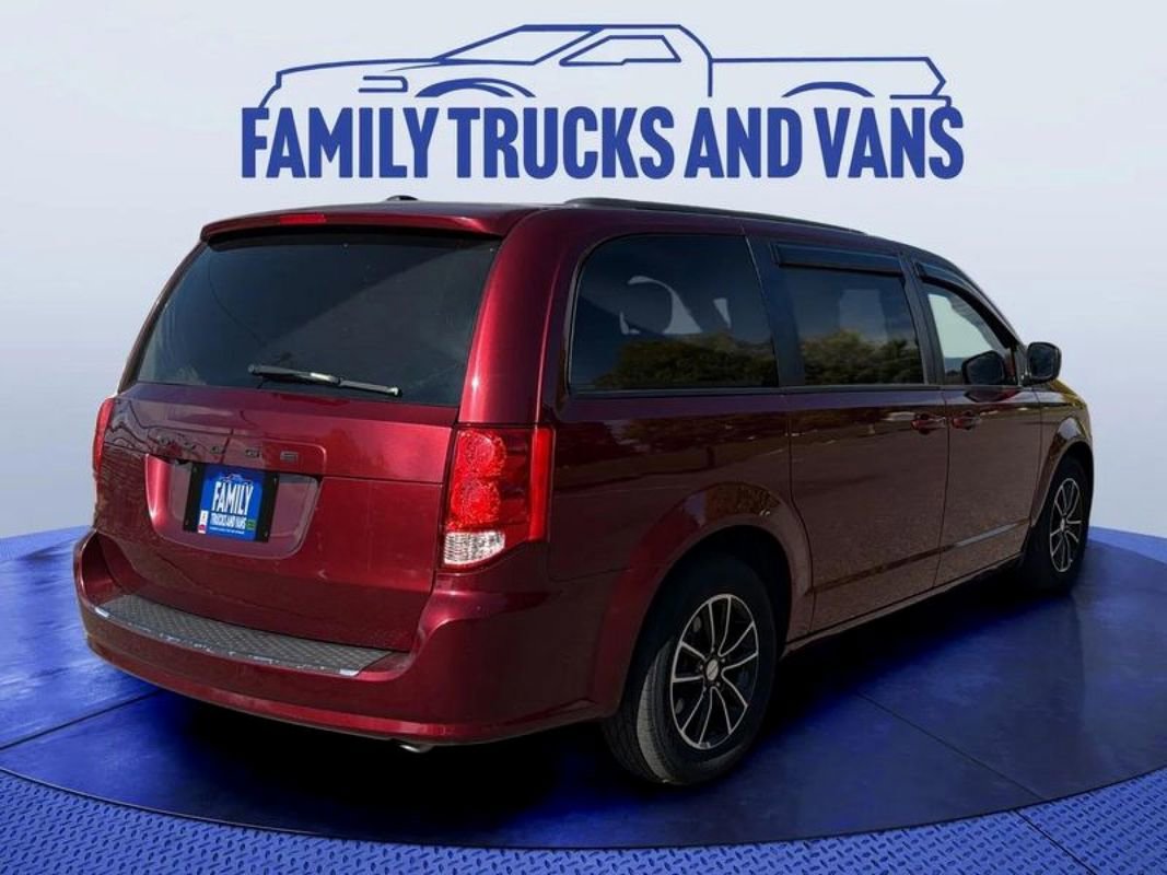 Used 2018 Dodge Grand Caravan GT image 5