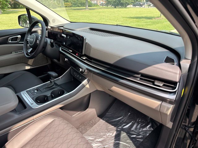 New 2026 Kia Carnival FWD image 27