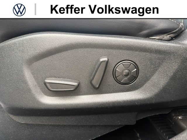 Used 2019 Ford Explorer Platinum AWD/4WD image 13