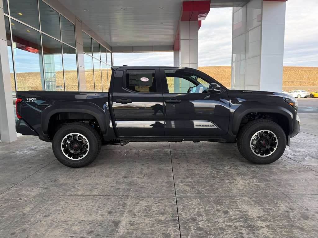 New 2025 Toyota Tacoma TRD Off-Road image 10
