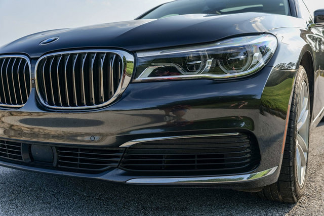 Used 2019 BMW 750i xDrive w/ Executive Package AWD/4WD image 86