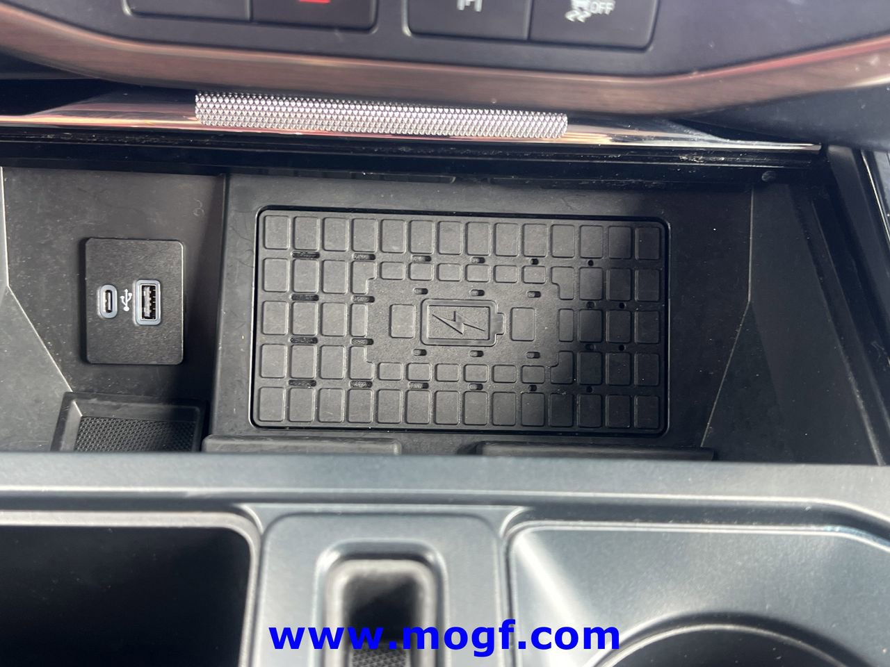 Certified 2023 Ford F150 Lightning Lariat w/ Equipment Group 511A High image 10