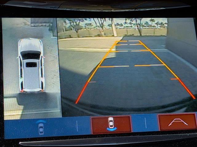 Used 2020 Cadillac Escalade Luxury image 11