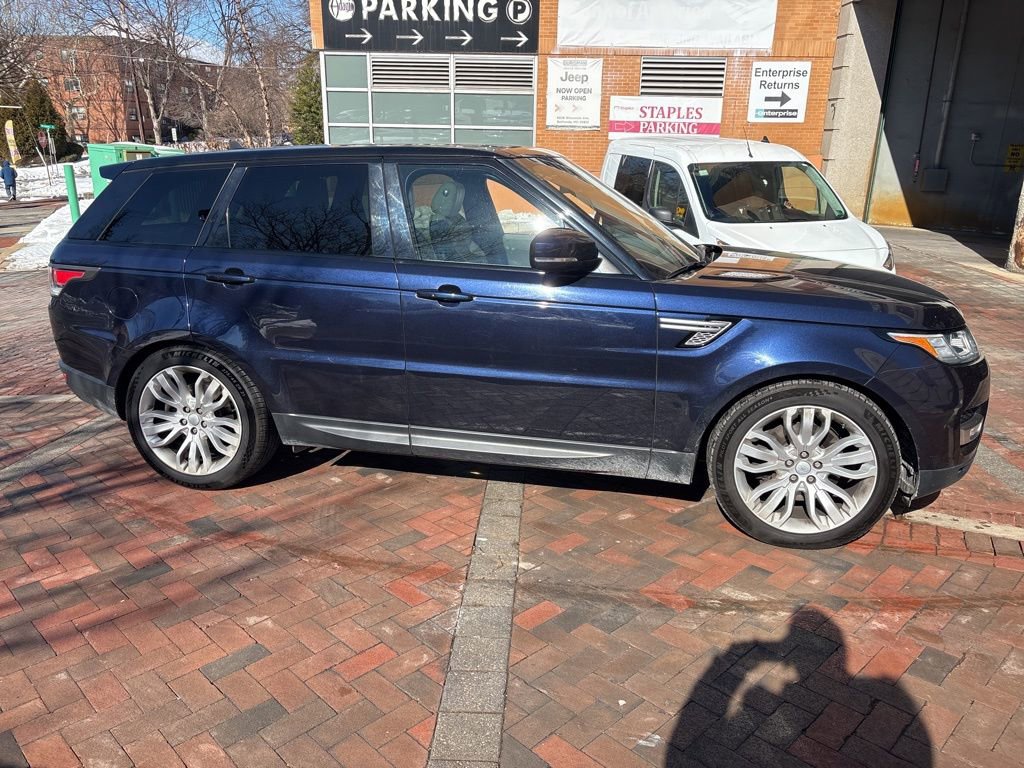Used 2016 Land Rover Range Rover Sport HSE image 2
