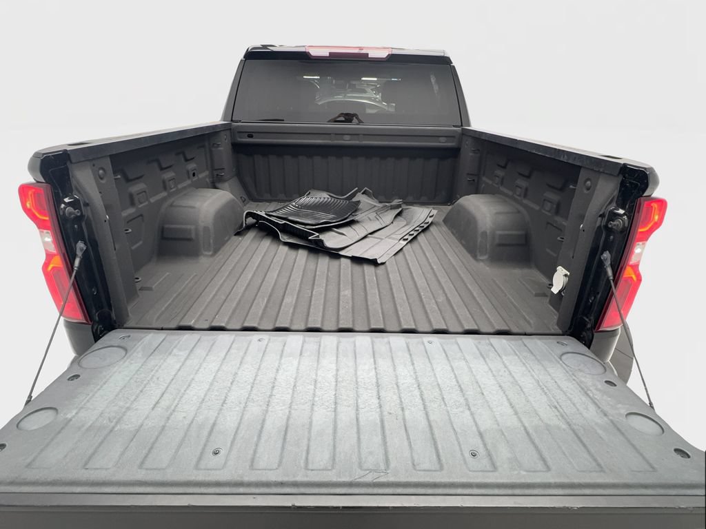 Used 2022 Chevrolet Silverado 1500 Custom RWD image 10