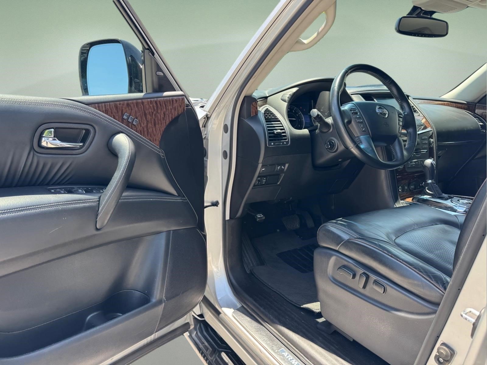 Used 2017 Nissan Armada Platinum RWD image 16