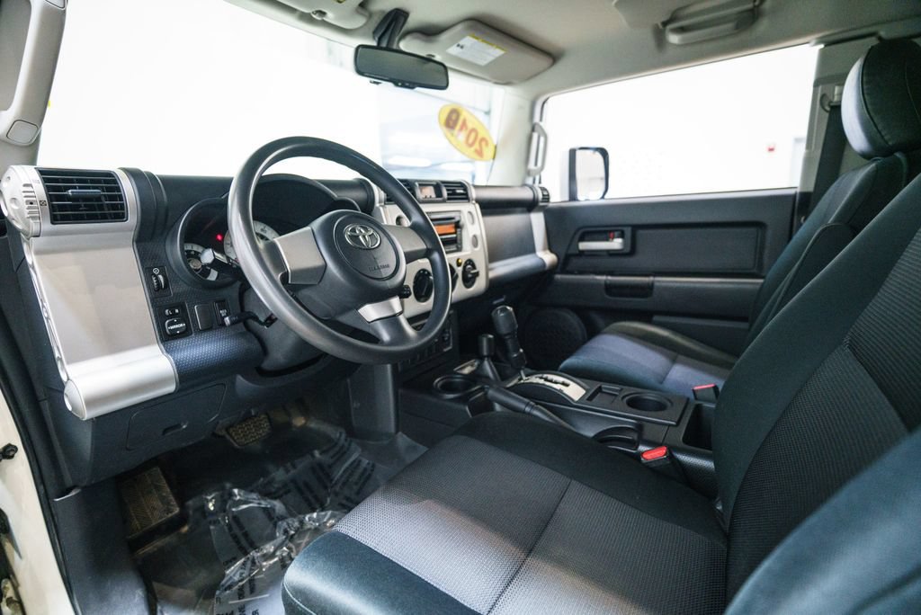 Used 2010 Toyota FJ Cruiser 4WD image 4