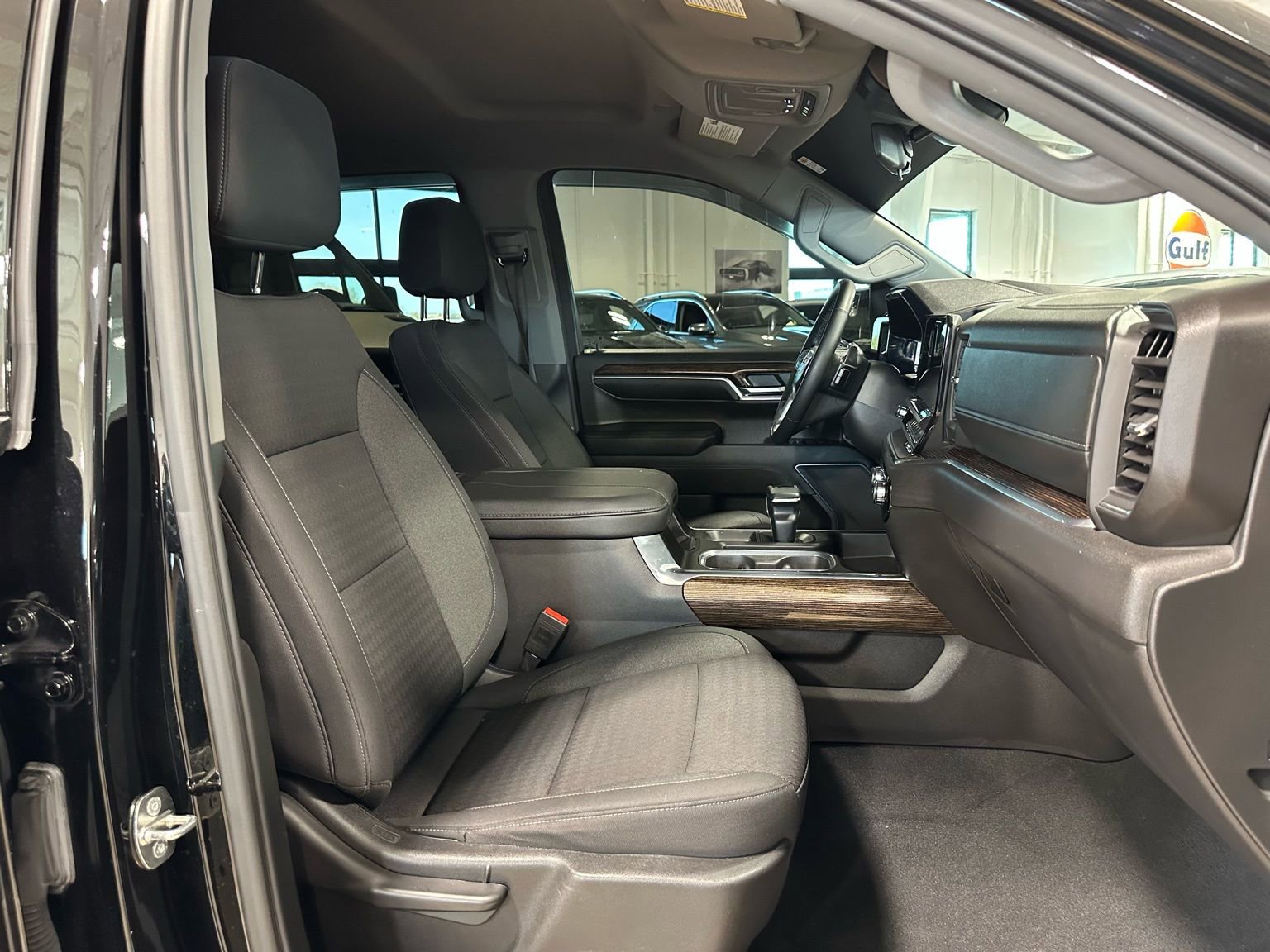 Used 2024 GMC Sierra 1500 Elevation image 36