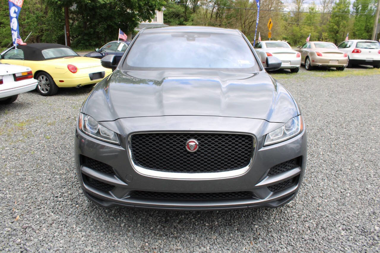 Used 2018 Jaguar F-PACE Premium AWD/4WD image 3