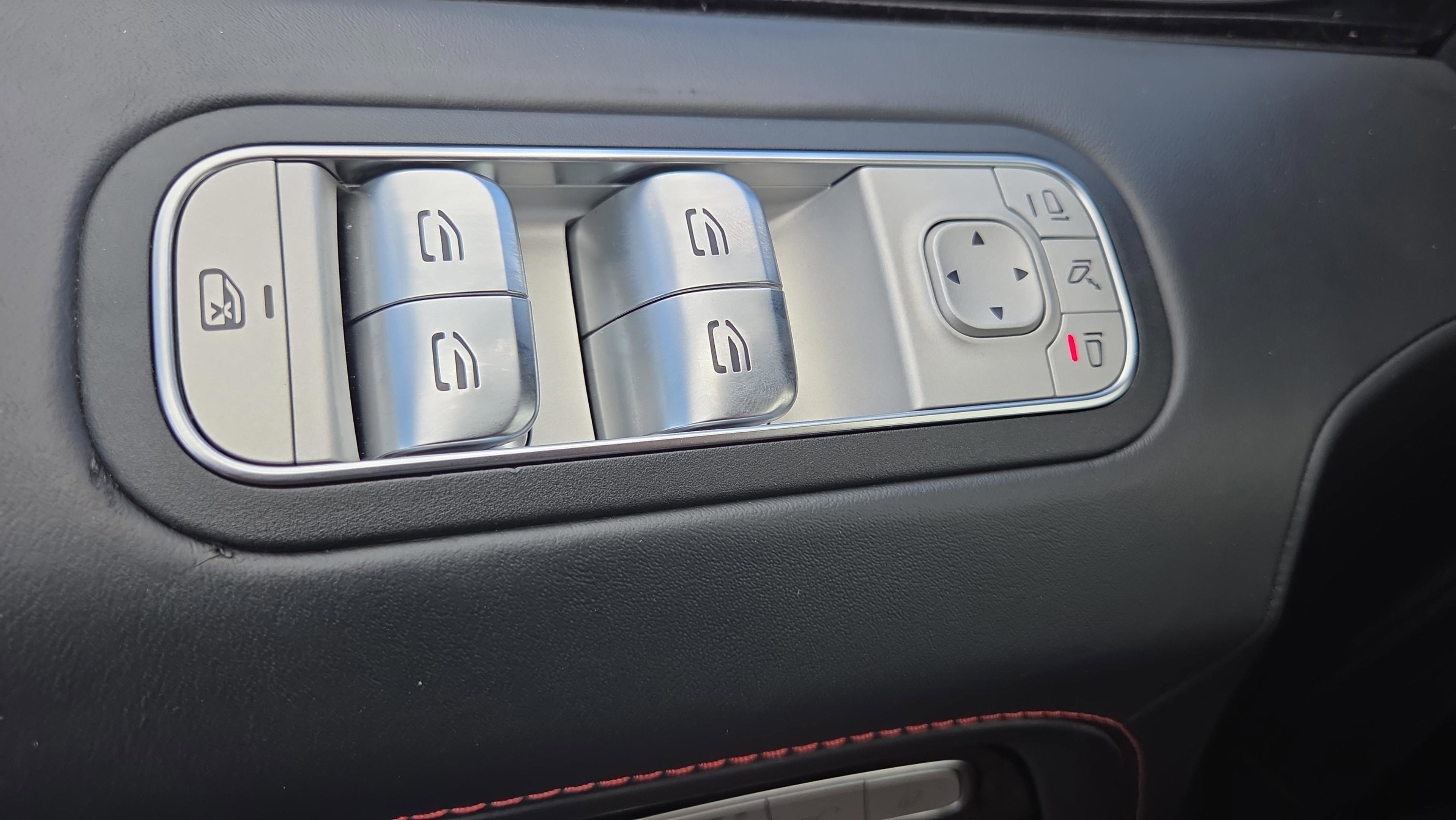 Certified 2022 Mercedes-Benz G 63 AMG 4MATIC image 33