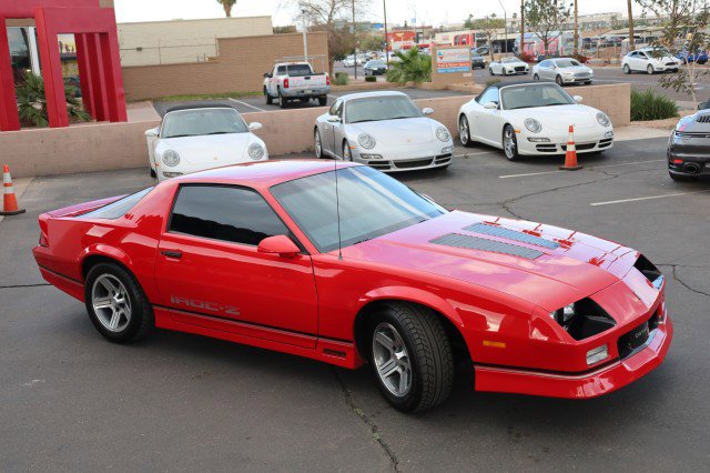 Used 1990 Chevrolet Camaro IROC-Z RWD image 11
