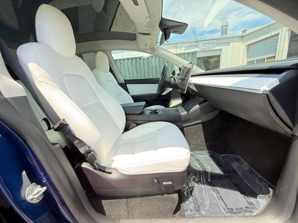 Used 2022 Tesla Model Y Performance AWD/4WD image 24