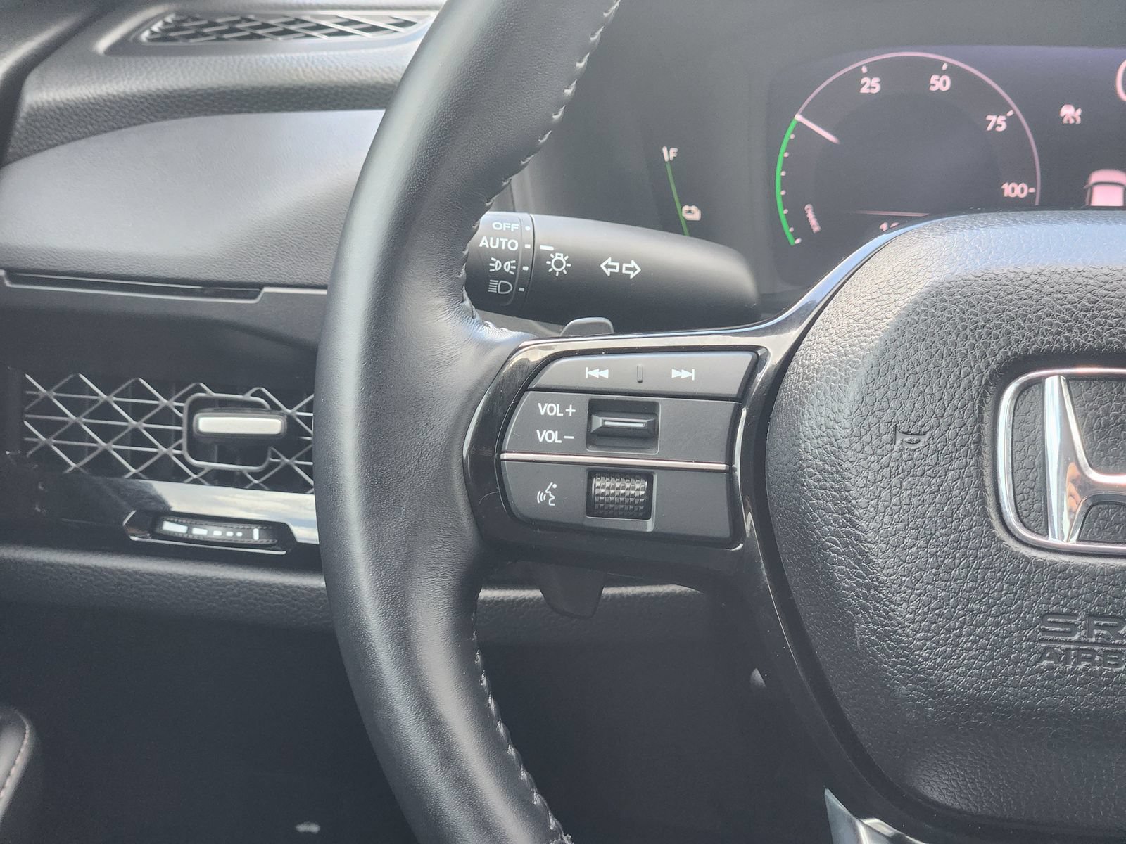 Used 2024 Honda Accord Touring image 31