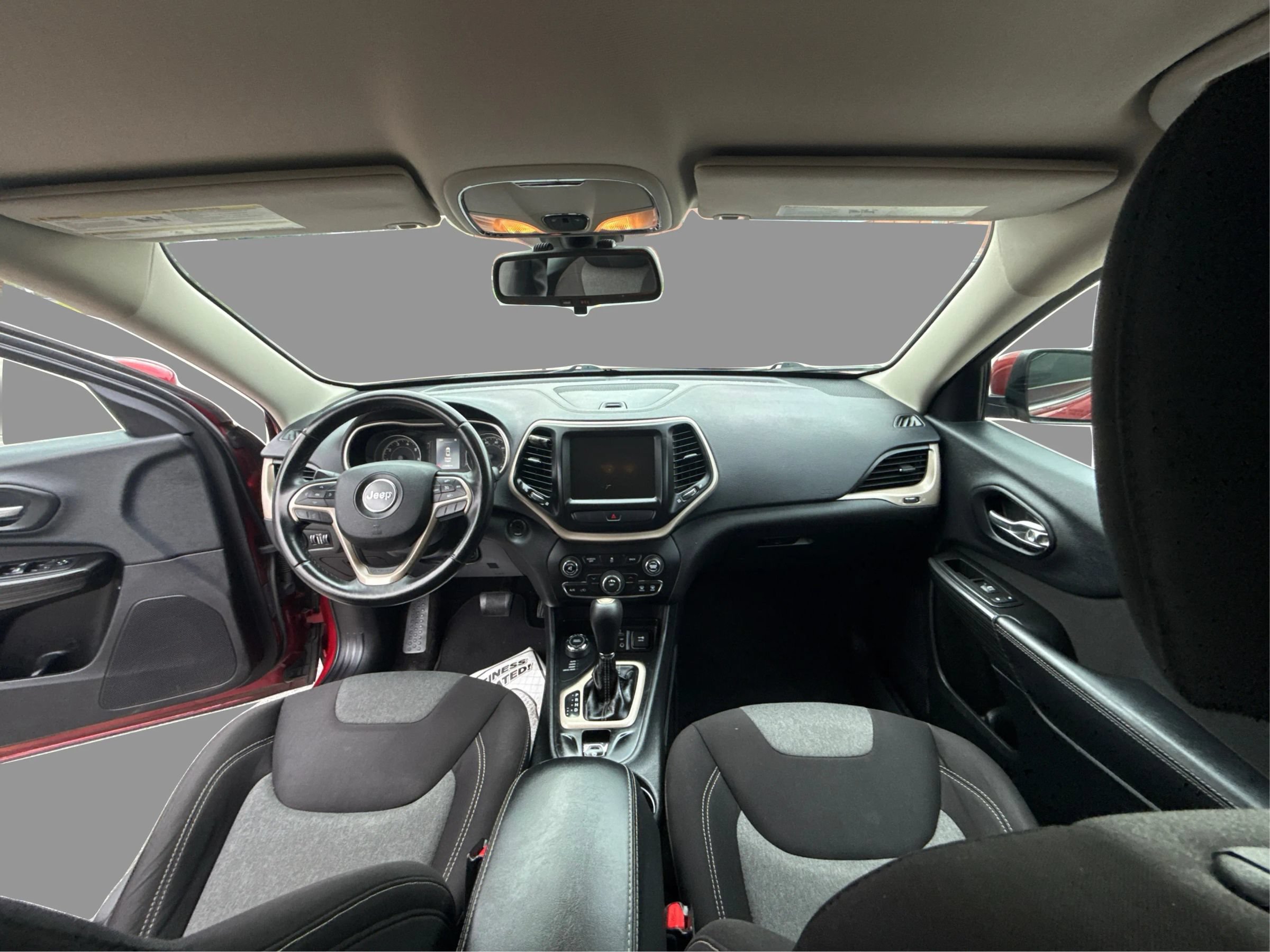 Used 2014 Jeep Cherokee Latitude AWD/4WD image 24