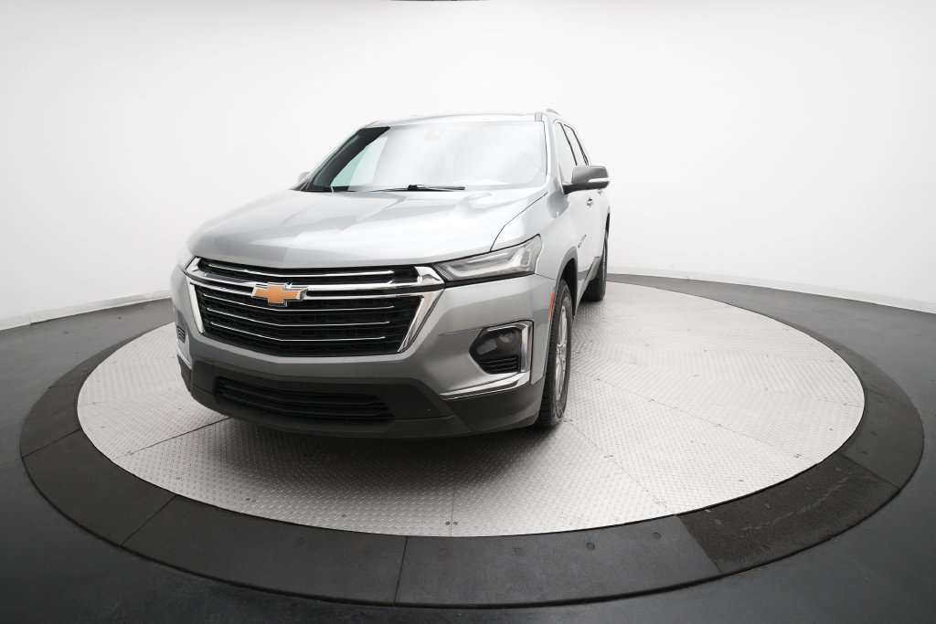 Used 2023 Chevrolet Traverse LT w/ LPO, Floor Liner Package AWD/4WD image 12