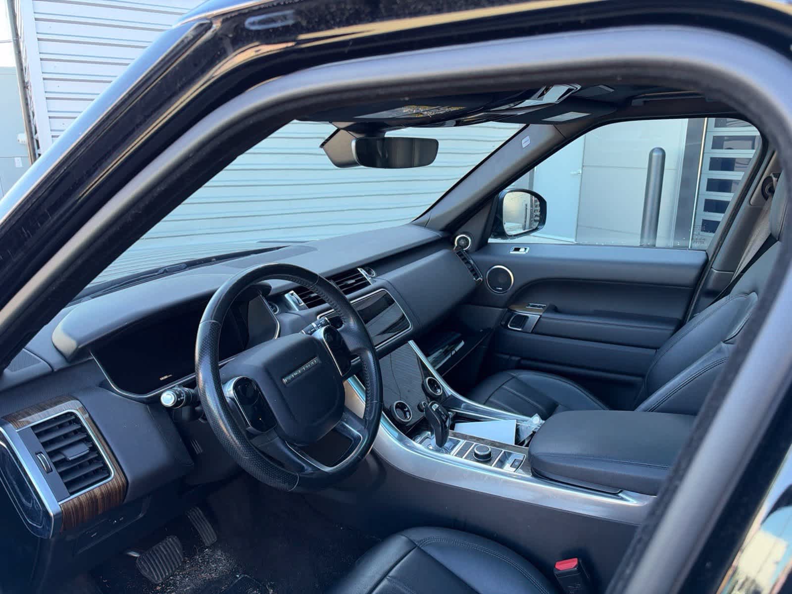 Used 2020 Land Rover Range Rover Sport SE AWD/4WD image 9