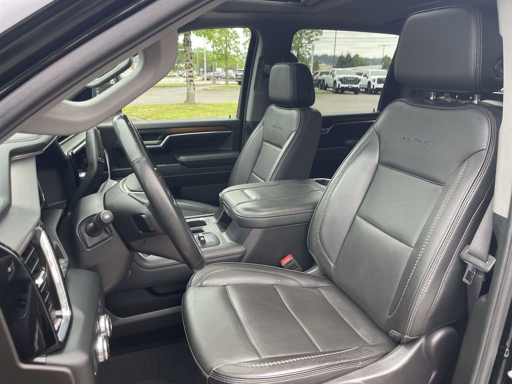 Used 2024 GMC Sierra 3500 Denali w/ Denali Reserve Package AWD/4WD image 20