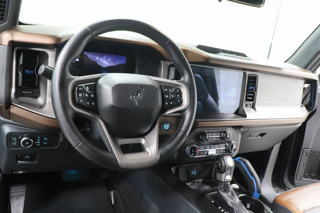 Used 2022 Ford Bronco Outer Banks image 8