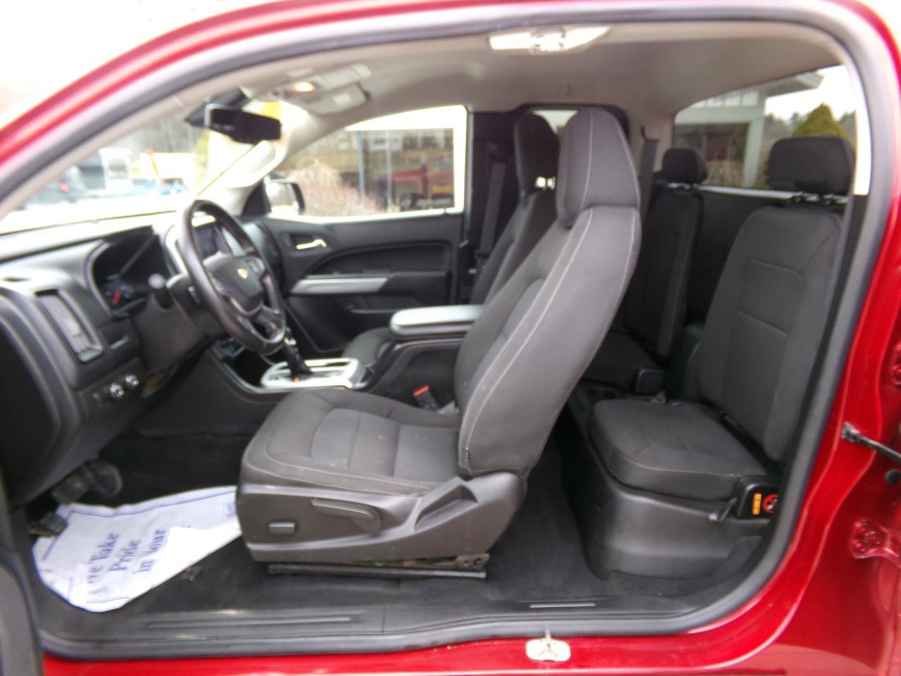 Used 2022 Chevrolet Colorado LT image 11