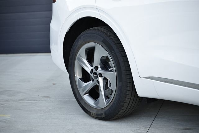 Certified 2026 Genesis GV70 2.5T image 6