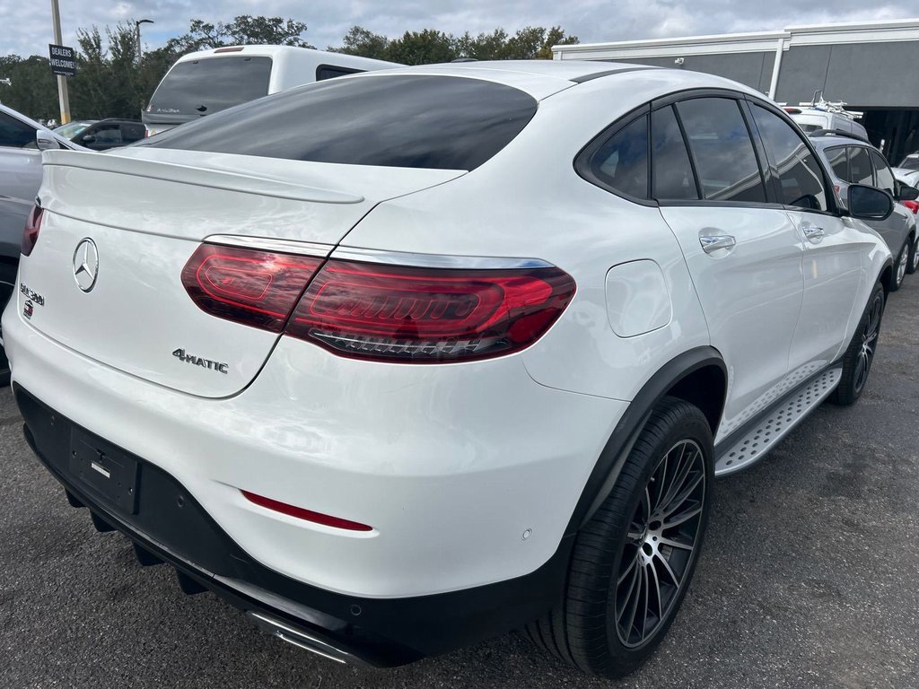 Used 2022 Mercedes-Benz GLC 300 4MATIC Coupe image 3