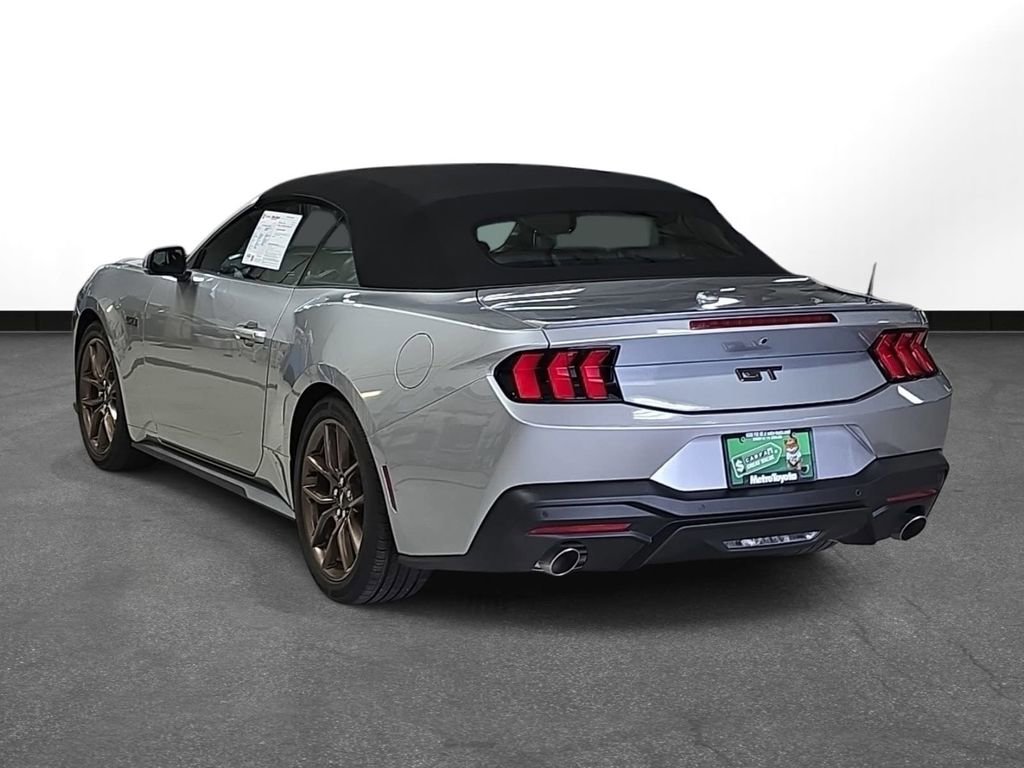 Used 2024 Ford Mustang GT Premium image 9