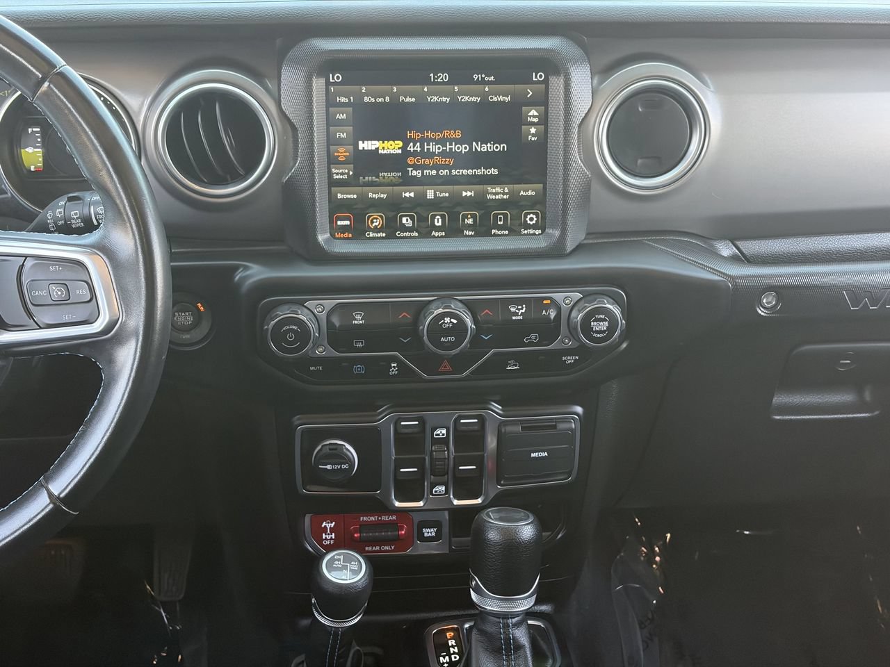 Used 2022 Jeep Wrangler Unlimited Rubicon 4xe w/ Steel Bumper Group AWD/4WD image 16