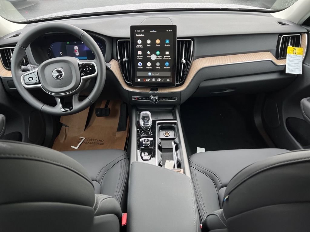 New 2026 Volvo XC60 B5 Plus w/ Protection Package Premier AWD/4WD image 24