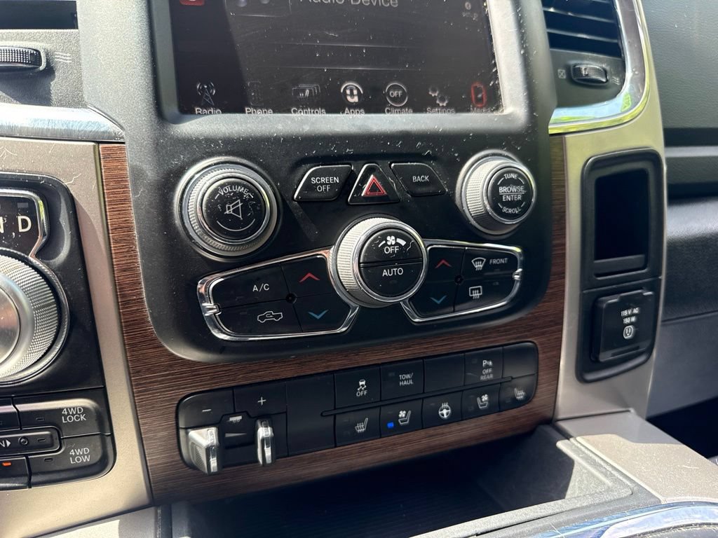 Used 2017 RAM 1500 Laramie AWD/4WD image 30