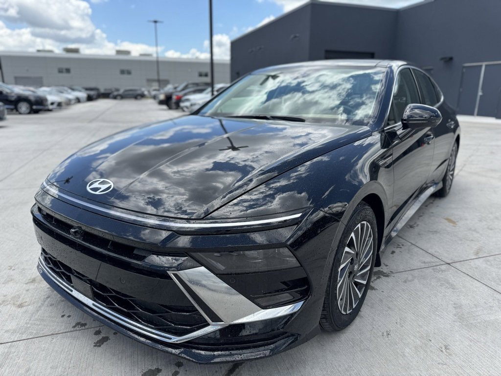 New 2025 Hyundai Sonata Limited video 1