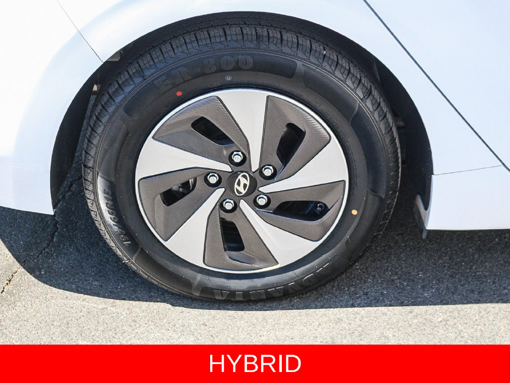 Used 2017 Hyundai Ioniq SEL w/ Tech Package 02 FWD image 9