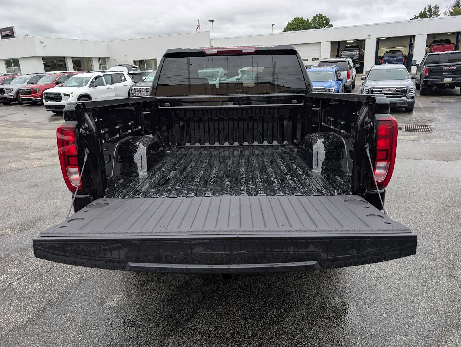 New 2026 GMC Sierra 1500 Elevation AWD/4WD image 7