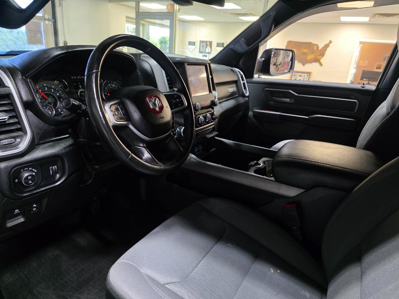 Used 2021 RAM 1500 Big Horn AWD/4WD image 16
